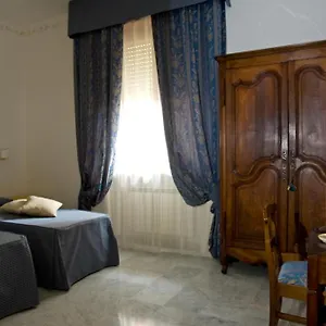 Lady Rose Bed & Breakfast